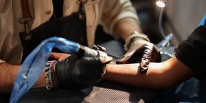 Nettoyage ultrason materiel tatouage